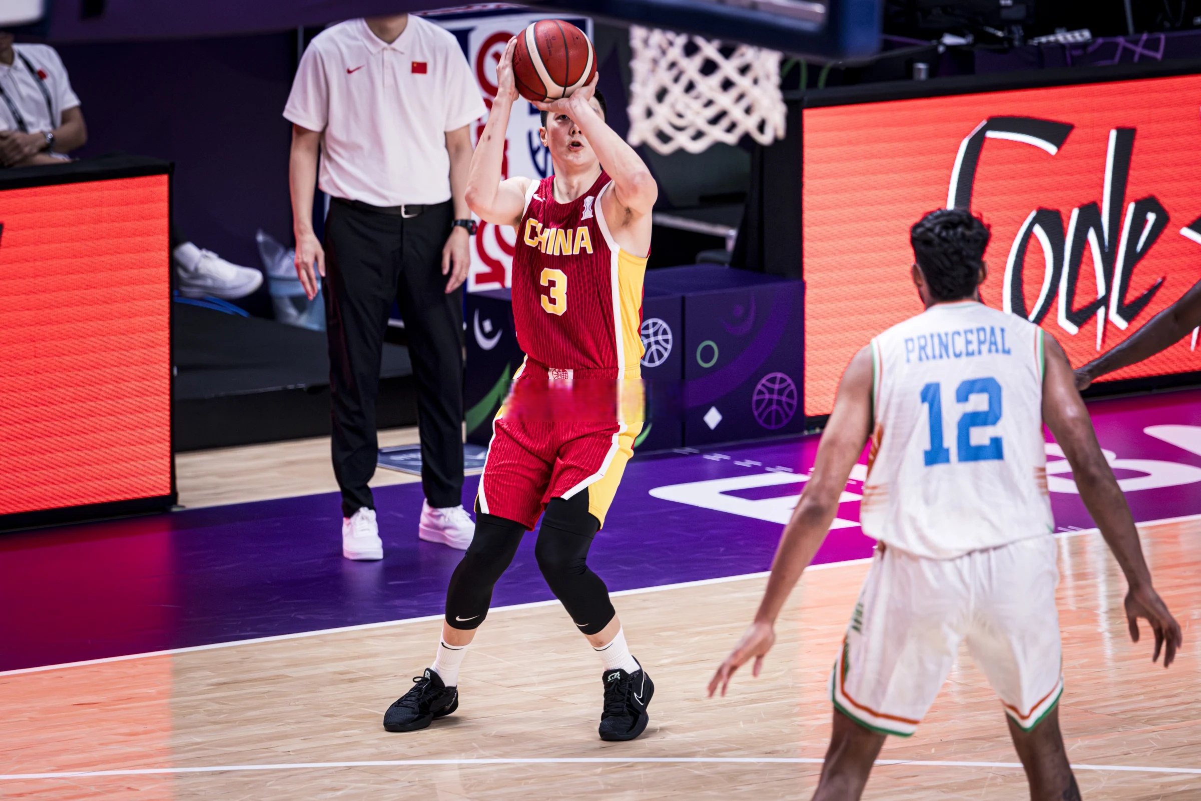 赛场上的高潮迭起，双方球队将在比赛中展现出最佳状态的简单介绍